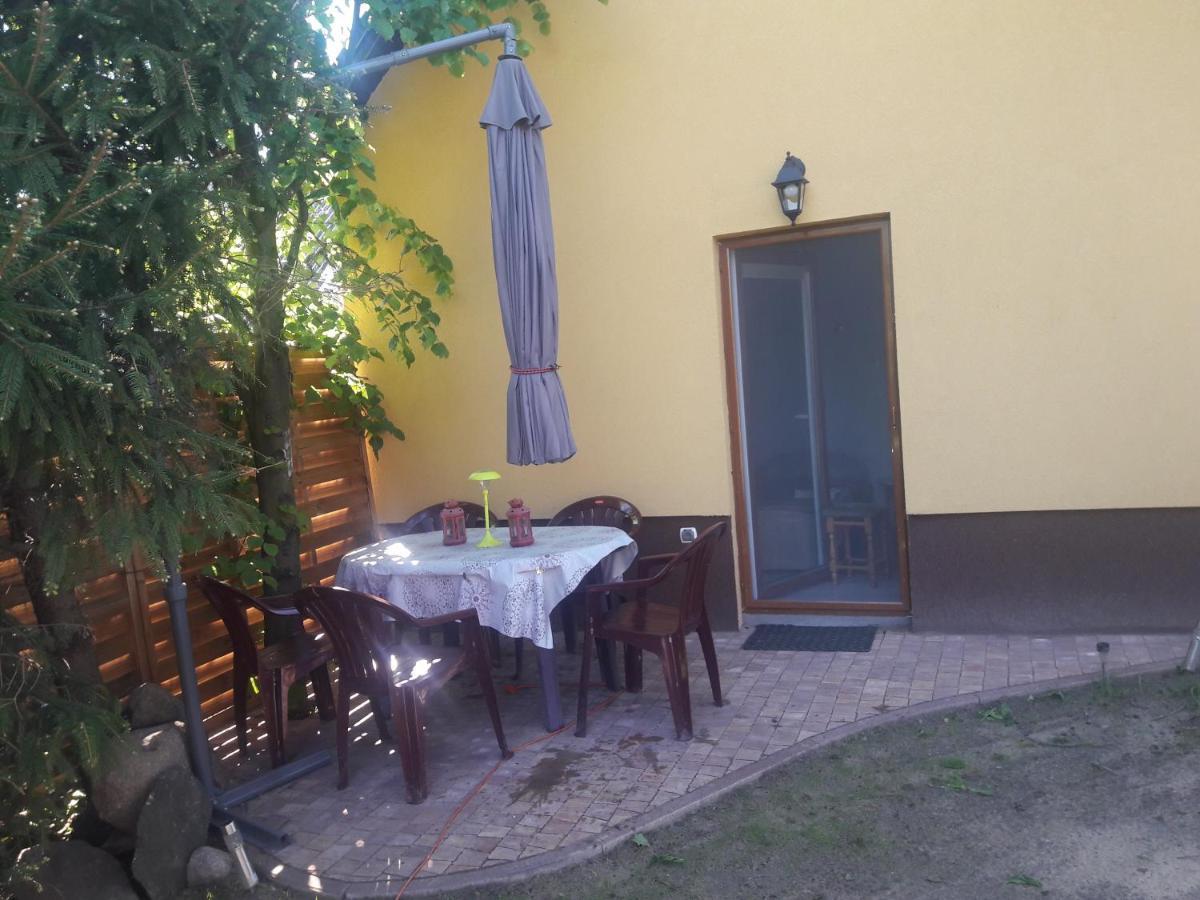 Dolistowka: Apartamenty z Jacuzzi, Ogrodem i Placem Zabaw Goniadz Exterior photo