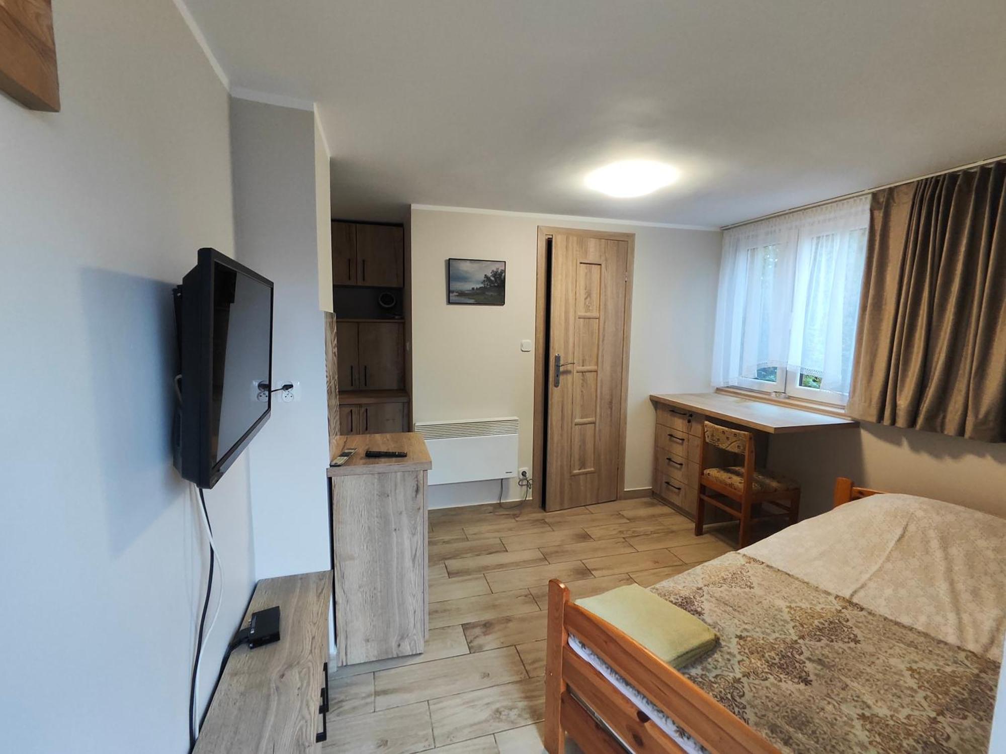 Dolistowka: Apartamenty z Jacuzzi, Ogrodem i Placem Zabaw Goniadz Exterior photo